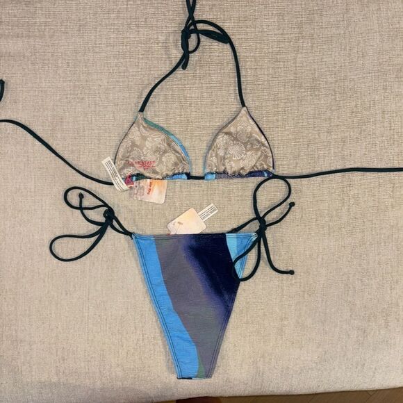 Free People free-est Michelle Printed Bikini Set Top Bottom Medium Large NEW - Picture 8 of 11